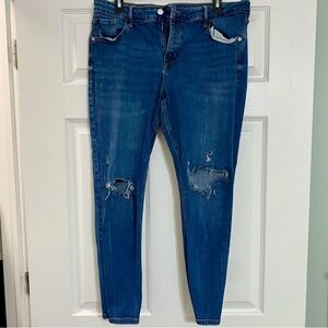 Dark Wash Rockstar Skinny Ripped Jeans